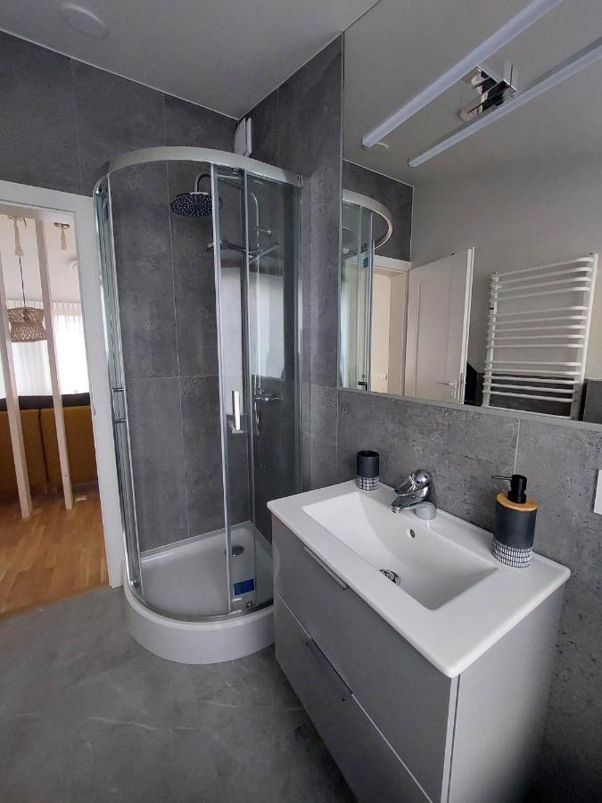 Maple Park Apartment Kaunas Kültér fotó